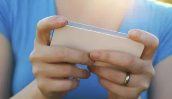 Los celulares podrían dañar nuestro cuello y columna