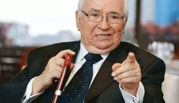 Expresidente Belisario Betancur hospitalizado por problema renal