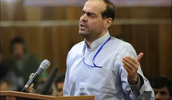 Irán ejecuta al hombre más rico del país por fraude bancario