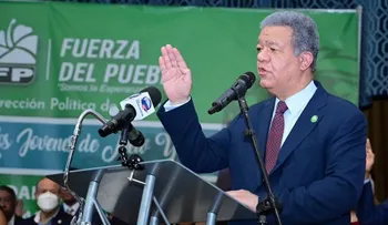 Secretaria del Dominicano en el Exterior de la Fuerza del Pueblo reconoce a 76 dirigentes