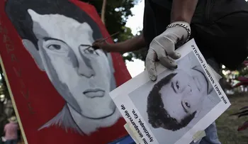 Pistolero mata a tiros a hombre que hacía fila para votar en Brasil 