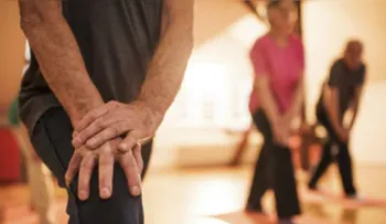 ¿Cómo evitar las caídas en el adulto mayor?