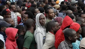 EE.UU. libera a inmigrantes haitianos sin autorización 