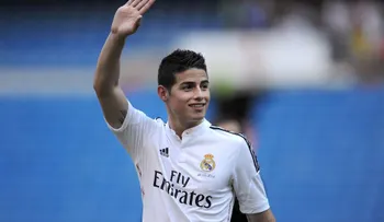 El desplante de James Rodríguez a dos hinchas