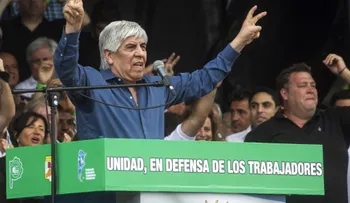 ¿Quién es Hugo Moyano, el sindicalista más poderoso de Argentina?