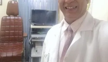 Doctor del Moscoso Puello advierte sobre los daños de escuchar música a alto volumen