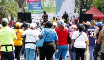 Más de 2.000 personas participaron en primera caminata por la salud visual 