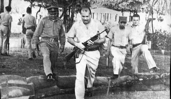 Anuncian caminata-homenaje por 50 aniversario de la Revolución de Abril