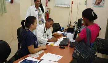 Médicos Hospital Ney Arias Lora asisten a 521 pacientes en fin de semana