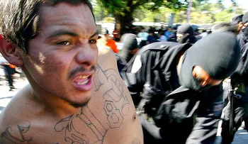 Violencia total: El Salvador vive su día más sangriento del siglo
