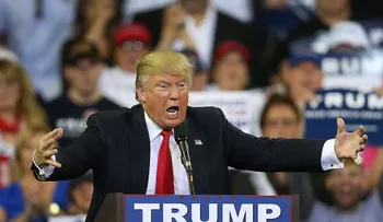 Donald Trump quedó atrapado en un elevador (VIDEO)