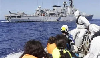 700 personas al hundirse embarcación; recuperan 25 cadáveres