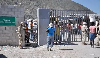 Un millar de haitianos abandona la República Dominicana por el coronavirus