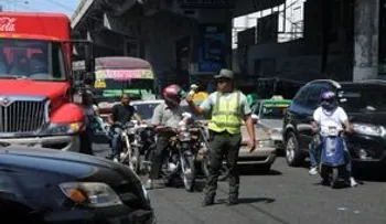 Ley sancionará a personas que lleven niños en motores