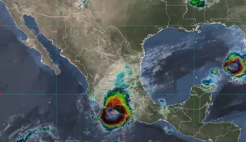 El huracán Rick toca tierra en el estado mexicano de Guerrero