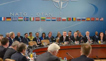 La OTAN invita a Montenegro a unirse a la alianza