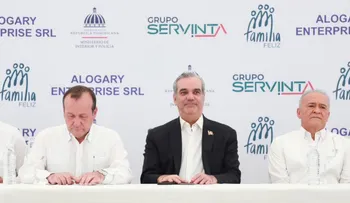 Presidente Abinader entrega 250 apartamentos a miembros PN en Los Alcarrizos