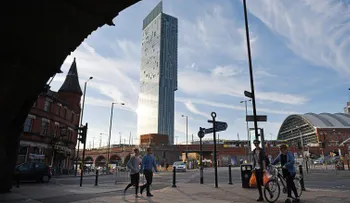 El curioso caso del sonámbulo que caminó desnudo por las calles de Manchester