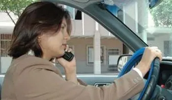 Video de accidente: Lo que pasa cuando chateas y manejas