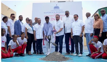 INEFI inicia construcción de techado en Escuela República de Chile