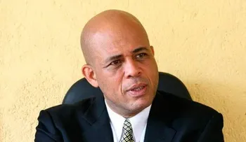 Martelly advierte que no entregará el poder si no hay acuerdo político