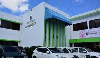 Ministerio de Salud y Procuraduría allanan farmacias y decomisan medicinas