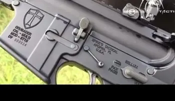 Un rifle bíblico que se vende como pan caliente en EE.UU. (VIDEO)