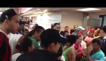 Peleas por escasez de alimentos en Venezuela VIDEO 