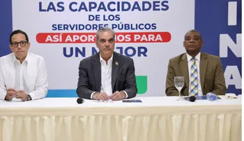 Abinader relanza el INAP para modernizar formación de servidores públicos