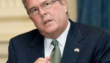 Bush afirma que “no es realista” construir un muro en la frontera EEUU-México