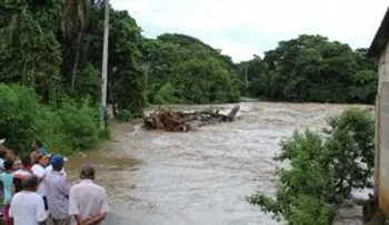 Amplían alerta para 23 provincias por efectos de un sistema frontal y una vaguada 