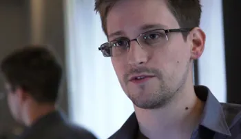 Rusia analiza entregar a Edward Snowden a EEUU para congraciarse con Donald Trump