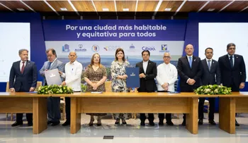 Raquel Peña lidera pacto para el desarrollo de Santiago