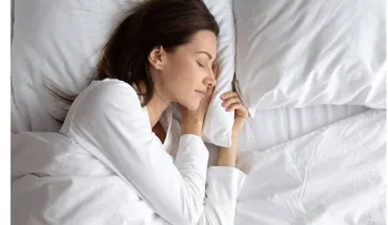 Sara Marín recomienda dormir antes de las 10 PM