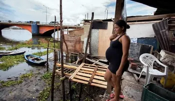 Mujeres con zika deberían esperar antes de quedar embarazadas, dicen los CDC