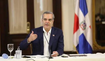 Presidente Abinader les dice a más de 100 presidentes de juntas de vecinos: "Está es su casa"