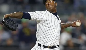 Beltrán y Chapman ayudan a Yanquis en triunfo ante Reales