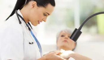 Psoriasis es una enfermedad seria, no se automedique 