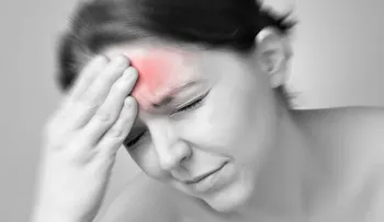 Severos dolores de cabeza puede ser por esta deficiencia de vitaminas