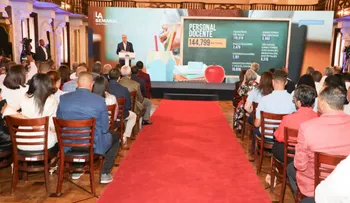 Abinader: Año escolar inicia con 2.6 millones de estudiantes; 77.5 % en el sector público