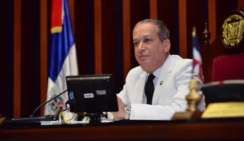 Reinaldo Pared Pérez informa que tiene cáncer