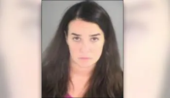 Una maestra puede pasar 12 meses en prisión, por haber tenido sexo con su alumno de 15 años 