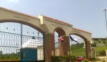 Extienden por sexto día, paro en el Cursa-UASD 