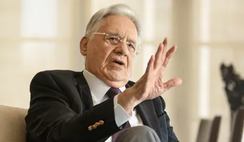 Cardoso dice que Bolsonaro "está cavando su tumba" y pide que renuncie