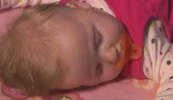 Está bien dejar a los bebes llorar hasta que se queden dormidos, dice estudio