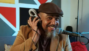 El comunicador Martín Alcántara lleva a Colombia una reflexión sobre la locución, la transformación de las audiencias y la identidad profesional*