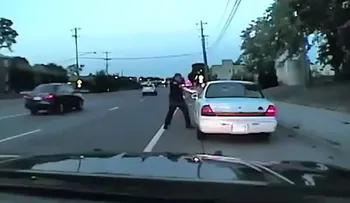 El dramático momento en que un policía de Minnesota mata a un conductor