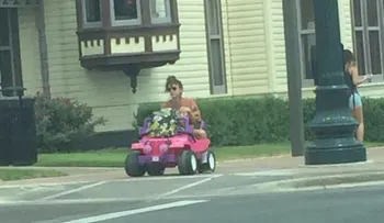 Estudiante maneja un Jeep de Barbie después de ser detenida por conducir ebria