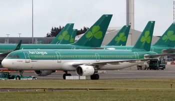 Un hombre muere en pleno vuelo tras presentar un estado de agitación
