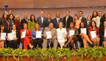 Contraloría tramita 9 por ciento de las nóminas en menos de 24 horas